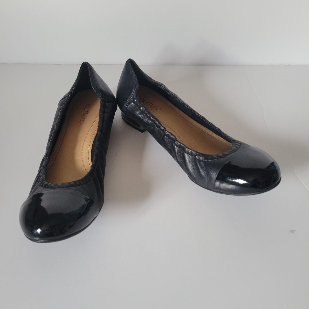 Nurture women's black leather patent tipped ballet flats Size 8M